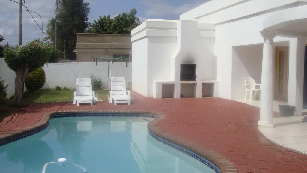 Maison Calme Gaborone Exterior foto